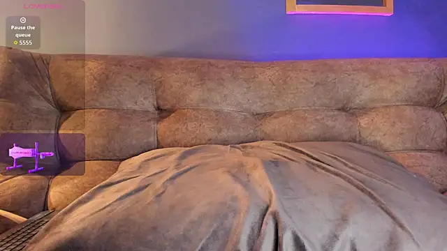 Snapshot of RACHELRUIZ chatting on November 2025 06:23:02 PM RACHELRUIZ online show from November 2025 06:23:02 PM