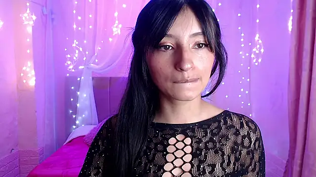 alaia blue online show from October 2025 02:24:02 PM