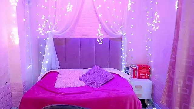 alaia blue online show from November 2025 02:54:01 PM