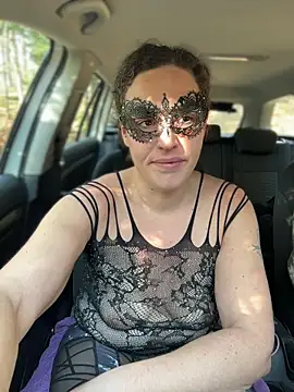 Nadja Noir online show from January 2026 12:19:01 PM