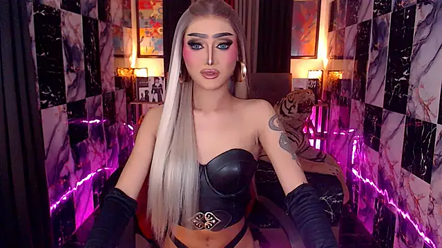 IndestructibleLily online show from January 2026 08:13:02 PM