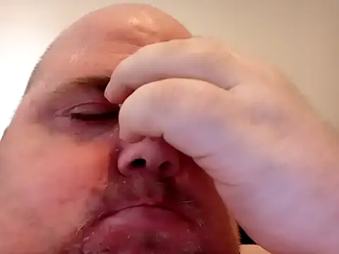 Nigel1121 online show from April 2026 12:23:01 AM