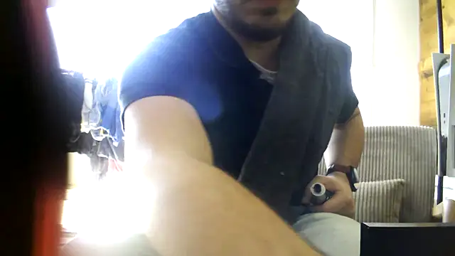 Snapshot of benTBM chatting on April 2026 10:11:02 AM benTBM online show from April 2026 10:11:02 AM
