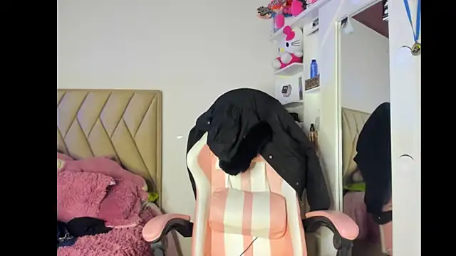 Candy violetta  online show from November 2025 03:40:02 PM