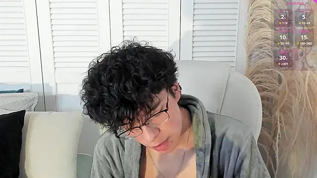 miilo wolf online show from September 2025 12:33:01 PM