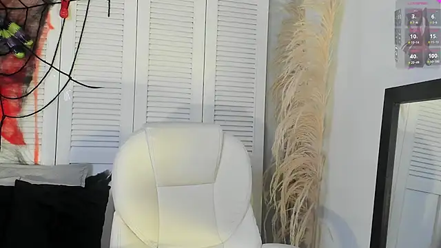 miilo wolf online show from October 2025 01:32:01 PM