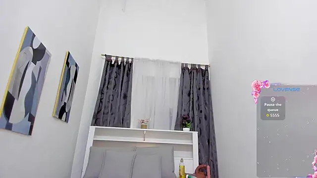 Snapshot of Mistt_Mia chatting on May 2026 07:20:02 PM Mistt Mia online show from May 2026 07:20:02 PM