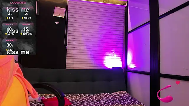 SamaraAnders  online show from October 2025 04:31:01 AM