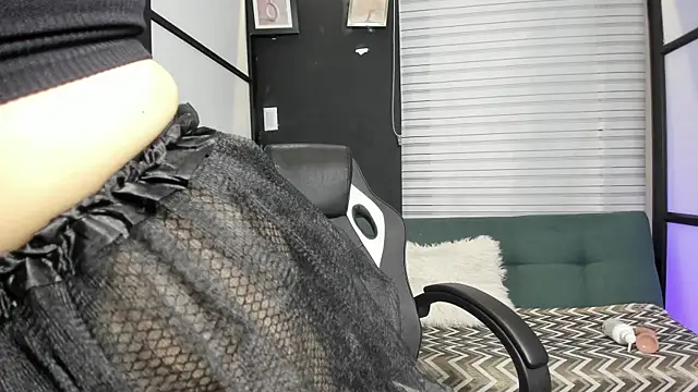 SamaraAnders  online show from November 2025 05:03:01 AM