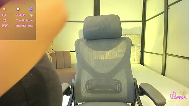 SamaraAnders  online show from April 2026 05:03:01 AM