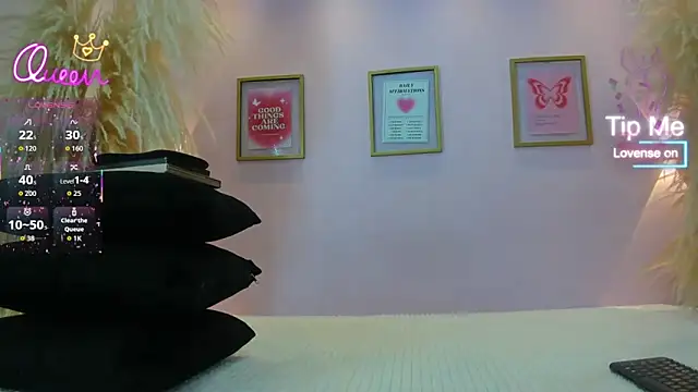 SunnyGilmoree online show from April 2026 08:15:02 PM