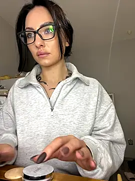 kaonasssiii online show from October 2025 03:13:02 PM