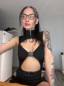 kaonasssiii online show from October 2025 01:12:02 PM