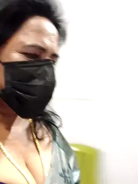 mallu-lover online show from February 2026 03:01:02 PM