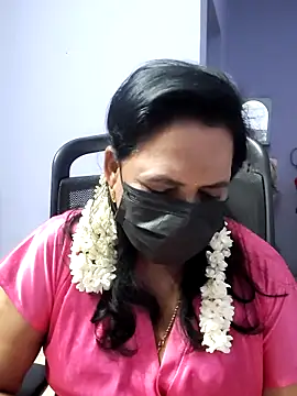 mallu-lover online show from September 2025 02:23:01 PM
