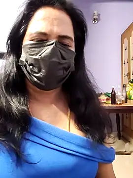 mallu-lover online show from October 2025 01:52:01 PM