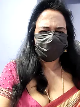 mallu-lover online show from October 2025 11:41:01 PM
