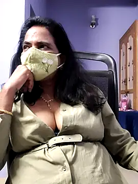 mallu-lover online show from February 2026 05:35:02 PM