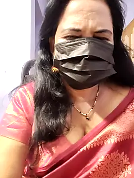 mallu-lover online show from October 2025 12:44:02 AM