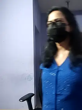 mallu-lover online show from November 2025 07:08:01 AM