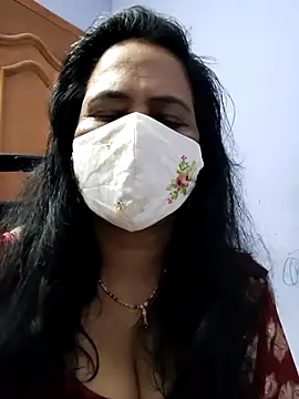 mallu-lover online show from November 2025 10:04:01 AM