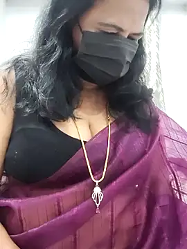 mallu-lover online show from March 2026 01:07:01 PM