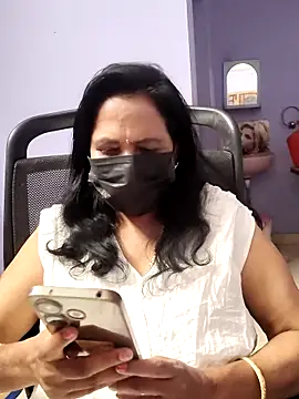 mallu-lover online show from September 2025 01:33:01 AM