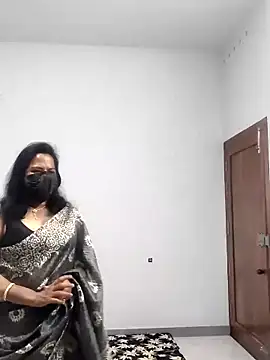 mallu-lover online show from April 2026 08:49:01 PM