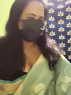 mallu-lover online show from November 2025 01:26:02 PM