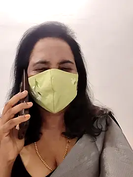 mallu-lover online show from January 2026 01:37:02 PM