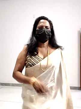 mallu-lover online show from February 2026 01:00:02 PM