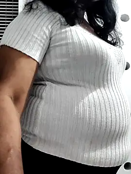 mallu-lover online show from March 2026 03:07:01 PM