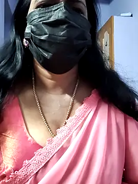 mallu-lover online show from October 2025 01:10:02 PM