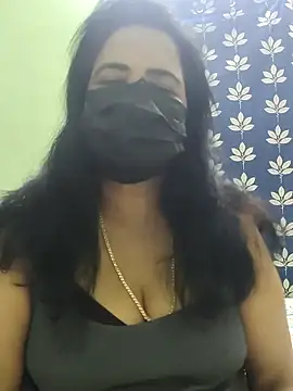 mallu-lover online show from October 2025 03:01:01 PM
