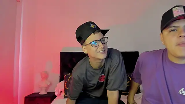 Snapshot of NoahLux chatting on September 2025 07:24:02 PM NoahLux online show from September 2025 07:24:02 PM