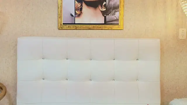 Miladiosa online show from March 2026 11:54:01 AM