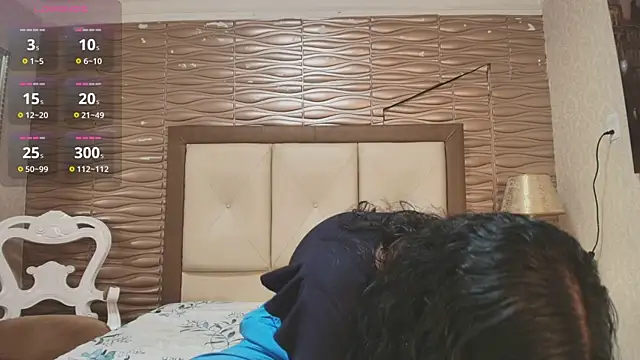 Miladiosa online show from April 2026 11:44:02 AM