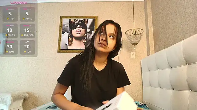 Miladiosa online show from December 2025 11:56:01 AM