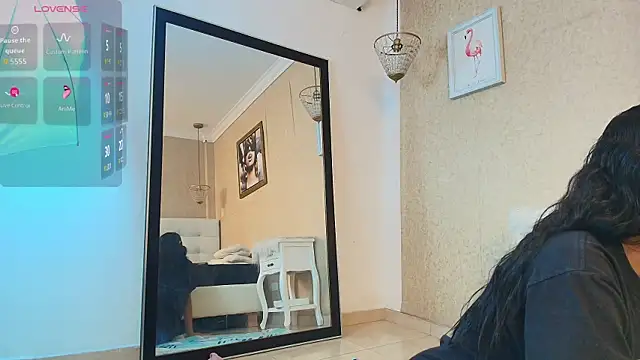 Snapshot of Miladiosa chatting on December 2025 12:26:01 PM Miladiosa online show from December 2025 12:26:01 PM