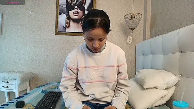 Snapshot of Miladiosa chatting on November 2025 12:38:01 PM Miladiosa online show from November 2025 12:38:01 PM