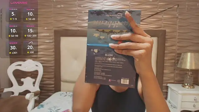 Miladiosa online show from April 2026 12:11:02 PM