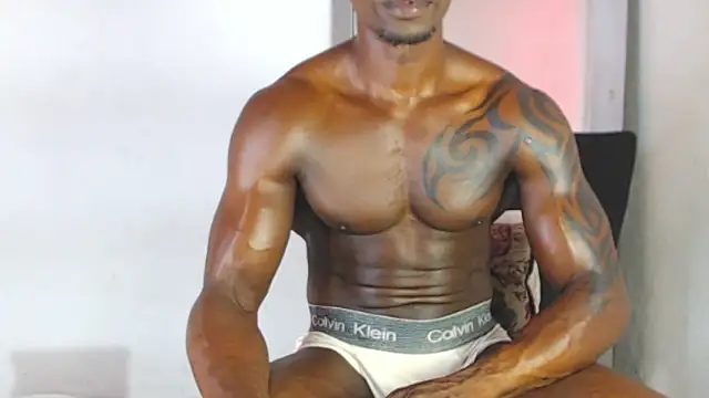 MrByronStallion online show from November 2025 11:47:01 AM