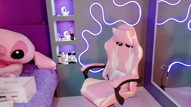 amy miller1 online show from March 2026 08:25:01 PM