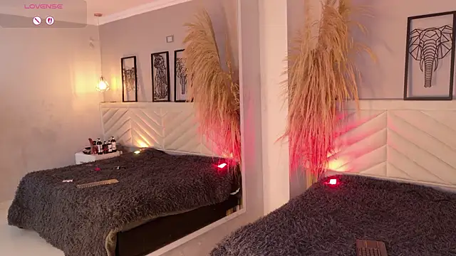 Snapshot of amy_miller1 chatting on November 2025 07:29:02 PM amy miller1 online show from November 2025 07:29:02 PM