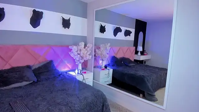 Snapshot of amy_miller1 chatting on September 2025 08:11:01 PM amy miller1 online show from September 2025 08:11:01 PM