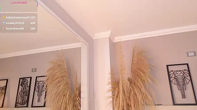 Snapshot of amy_miller1 chatting on November 2025 08:09:01 PM amy miller1 online show from November 2025 08:09:01 PM