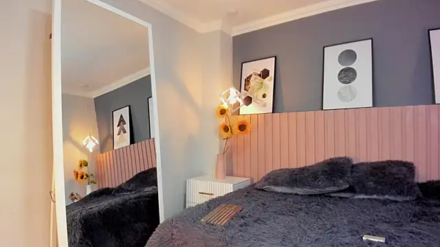 Snapshot of amy_miller1 chatting on September 2025 08:19:01 PM amy miller1 online show from September 2025 08:19:01 PM