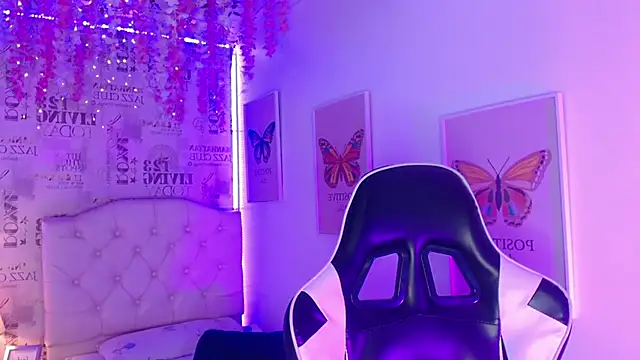 novaross online show from November 2025 09:37:01 PM