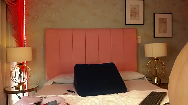 novaross online show from September 2025 08:14:02 PM