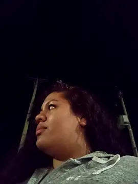 CloeStron online show from October 2025 01:37:02 AM